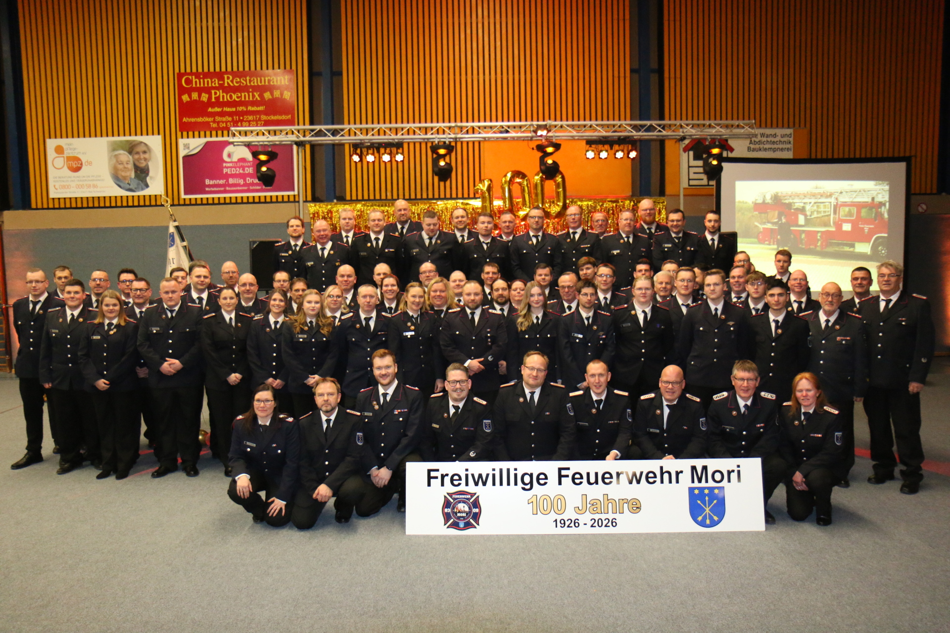 Die Freiwillige Feuerwehr Mori anlässlich ihrer 100-Jahr-Feier